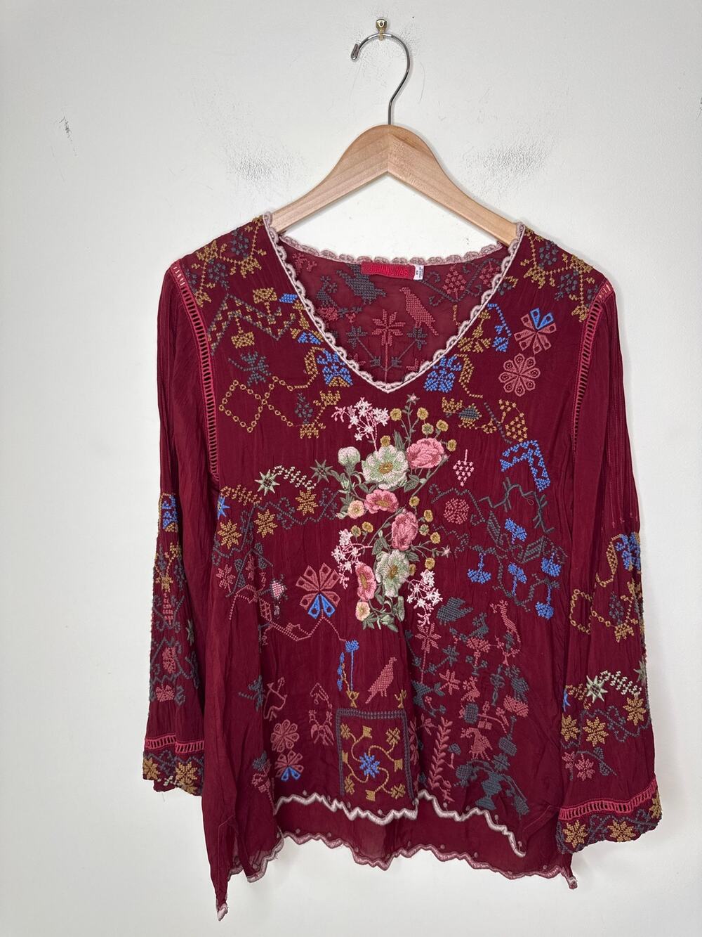 JOHNNY WAS Canterie Embroidered V Neck Bohemian Blouse Burgundy Size XS C156621